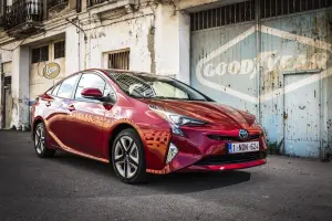 Toyota Prius My 2016 - nuova galleria