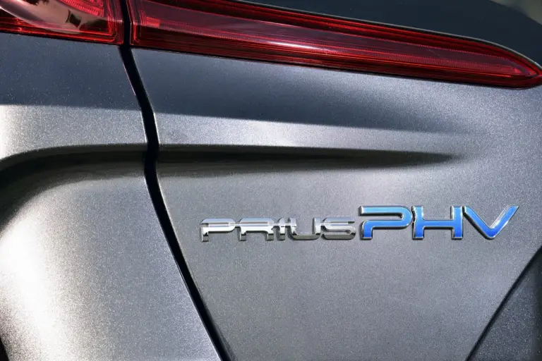Toyota Prius Plug-in Hybrid per i mercati europei - 64