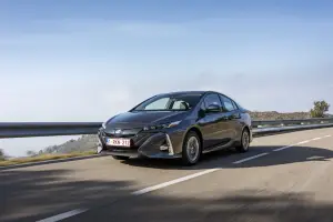 Toyota Prius Plug-in Hybrid per i mercati europei - 76