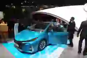 Toyota Prius Plug-in - Salone di Parigi 2016