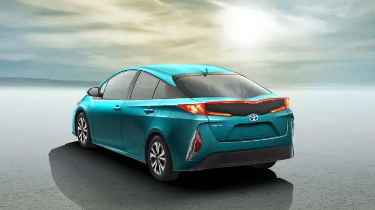 Toyota Prius Prime - 11