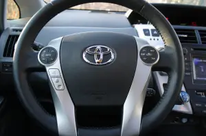 Toyota Prius+ prova su strada