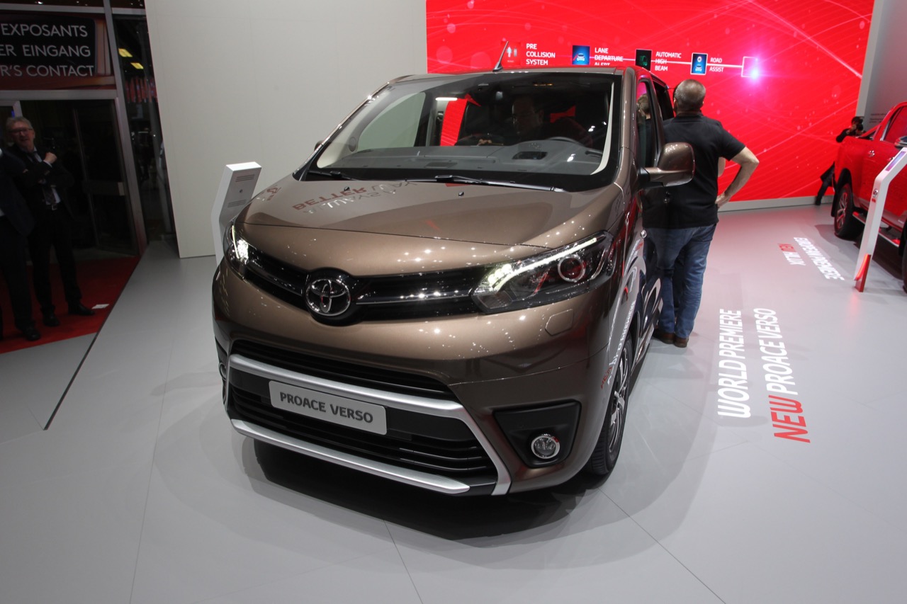 Toyota ProAce Verso - Salone di Ginevra 2016