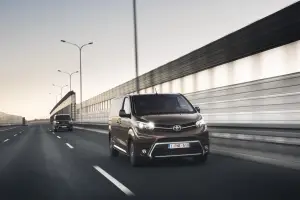 Toyota Proace - 65