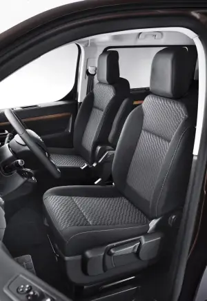Toyota Proace - 74