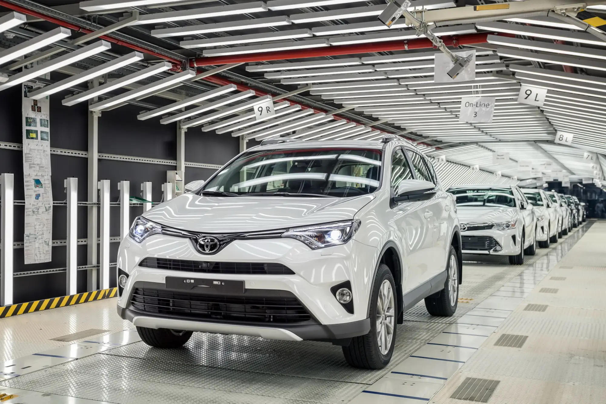 Toyota RAV4 2016 (facelift) - Produzione nello stabilimento di San Pietroburgo - 1