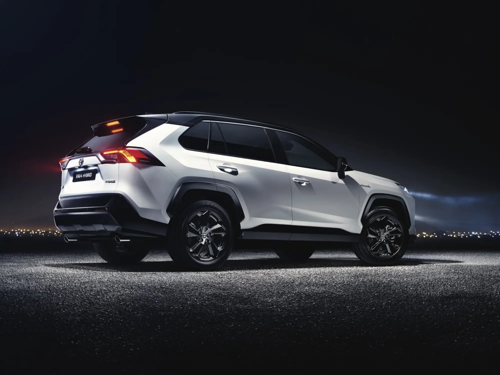 Toyota RAV4 Hybrid 2019 - Foto ufficiali - 15