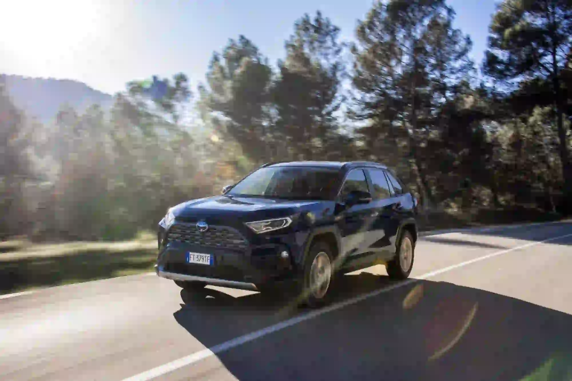 Toyota RAV4 Hybrid 2019 - test drive - 4