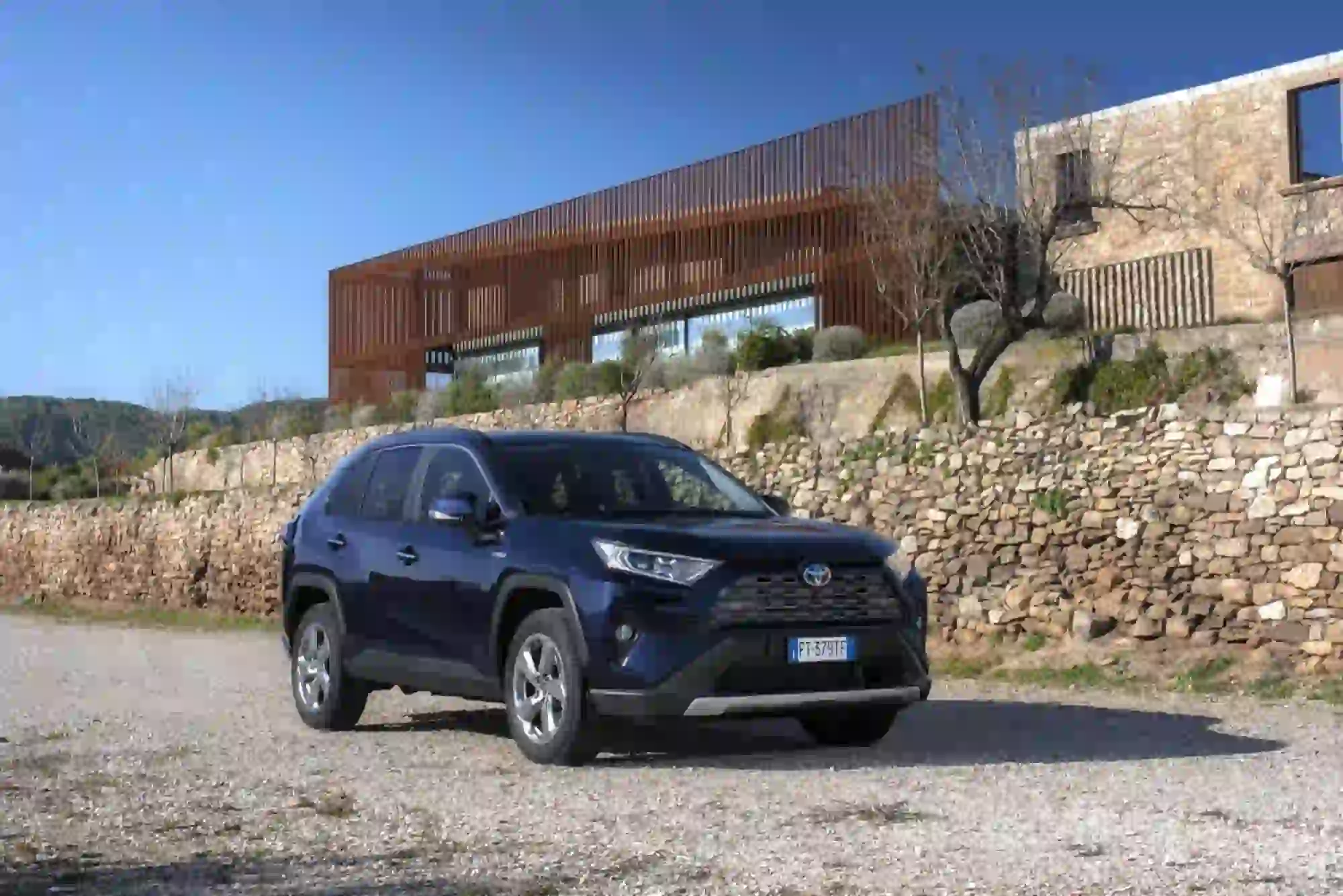 Toyota RAV4 Hybrid 2019 - test drive - 28