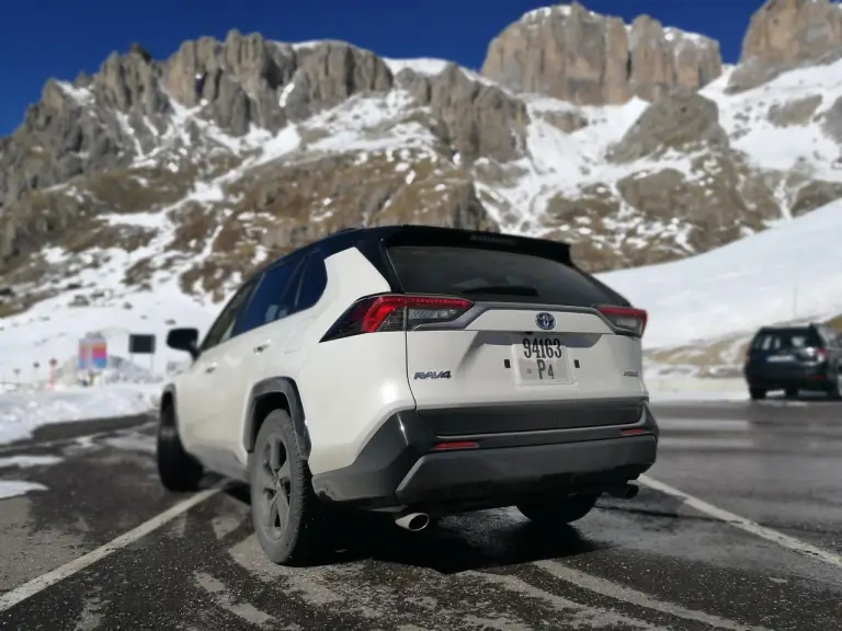 Toyota RAV4 Hybrid 2019 - 13