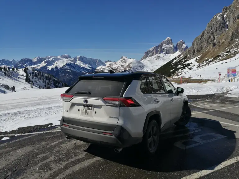 Toyota RAV4 Hybrid 2019 - 16