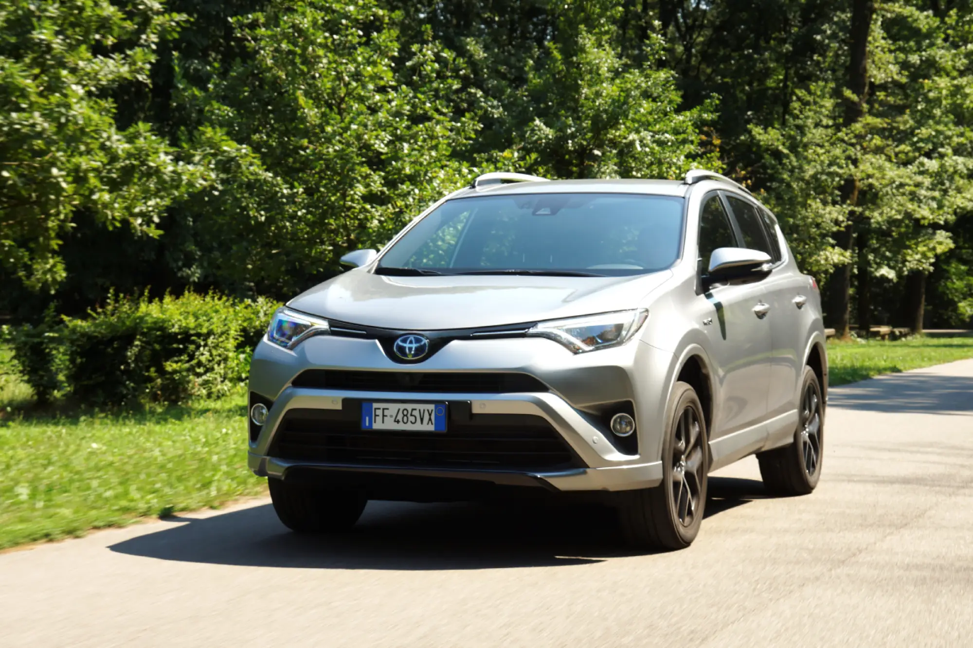 Toyota RAV4 Hybrid - 5 cose da sapere 2017 - 3