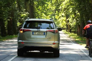 Toyota RAV4 Hybrid - 5 cose da sapere 2017