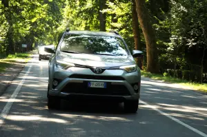 Toyota RAV4 Hybrid - 5 cose da sapere 2017