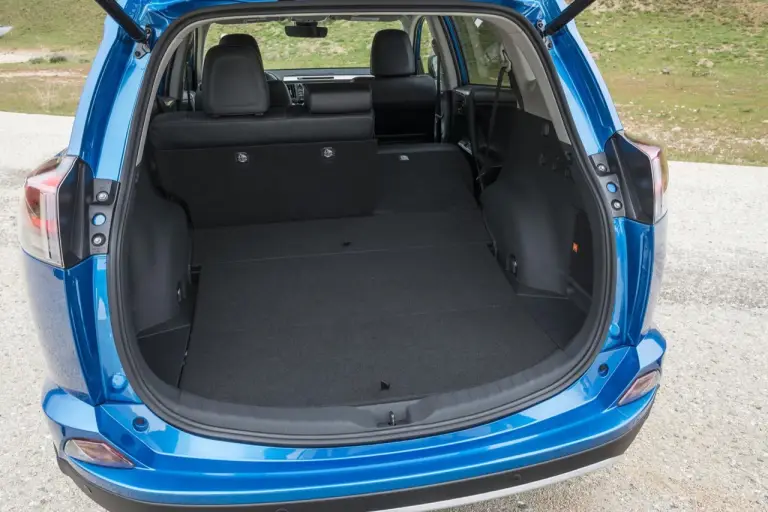 Toyota RAV4 Hybrid - Foto ufficiali - 24