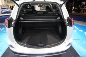 Toyota Rav4 Hybrid - Salone di Francoforte 2015