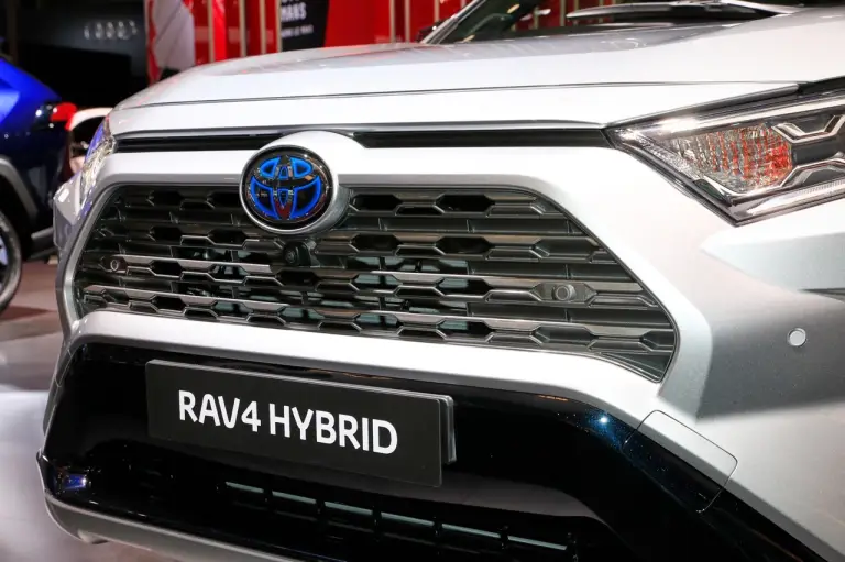 Toyota RAV4 Hybrid - Salone di Parigi 2018 - 5