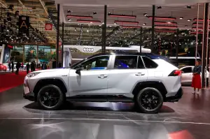Toyota RAV4 Hybrid - Salone di Parigi 2018