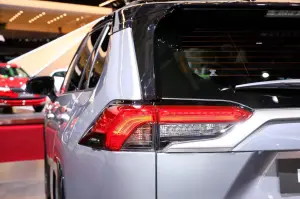 Toyota RAV4 Hybrid - Salone di Parigi 2018 - 13