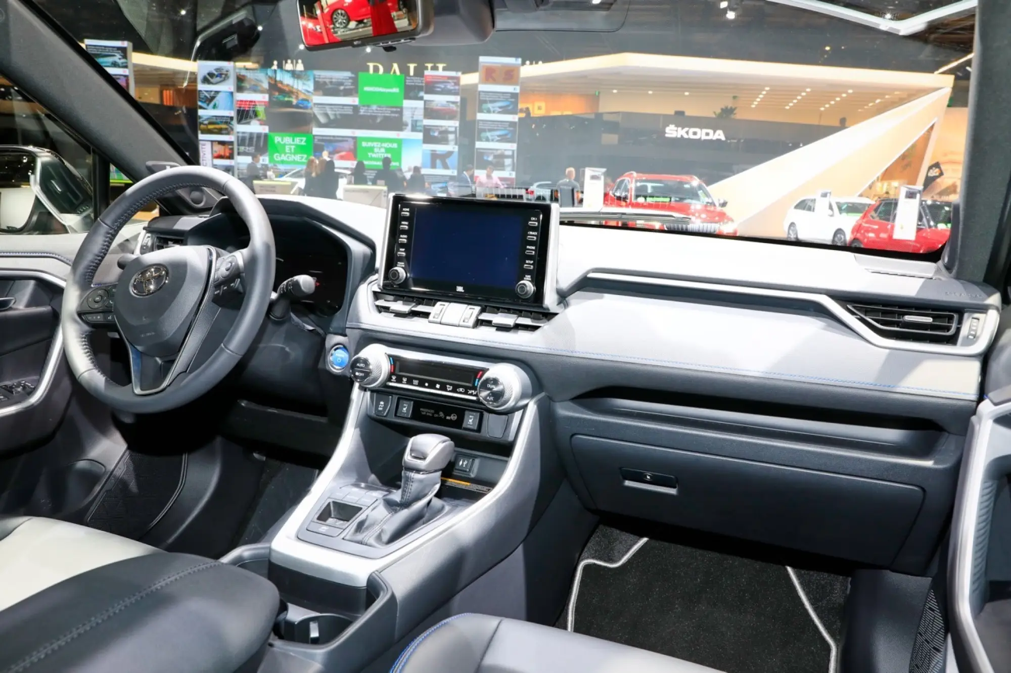 Toyota RAV4 Hybrid - Salone di Parigi 2018 - 14