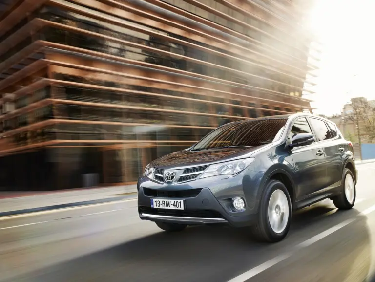 Toyota RAV4 MY 2013 - 78