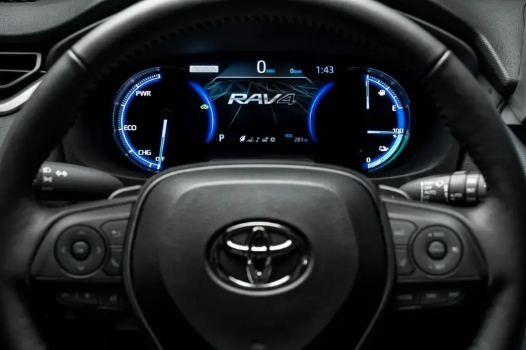 Toyota RAV4 Plug-in Hybrid - 26