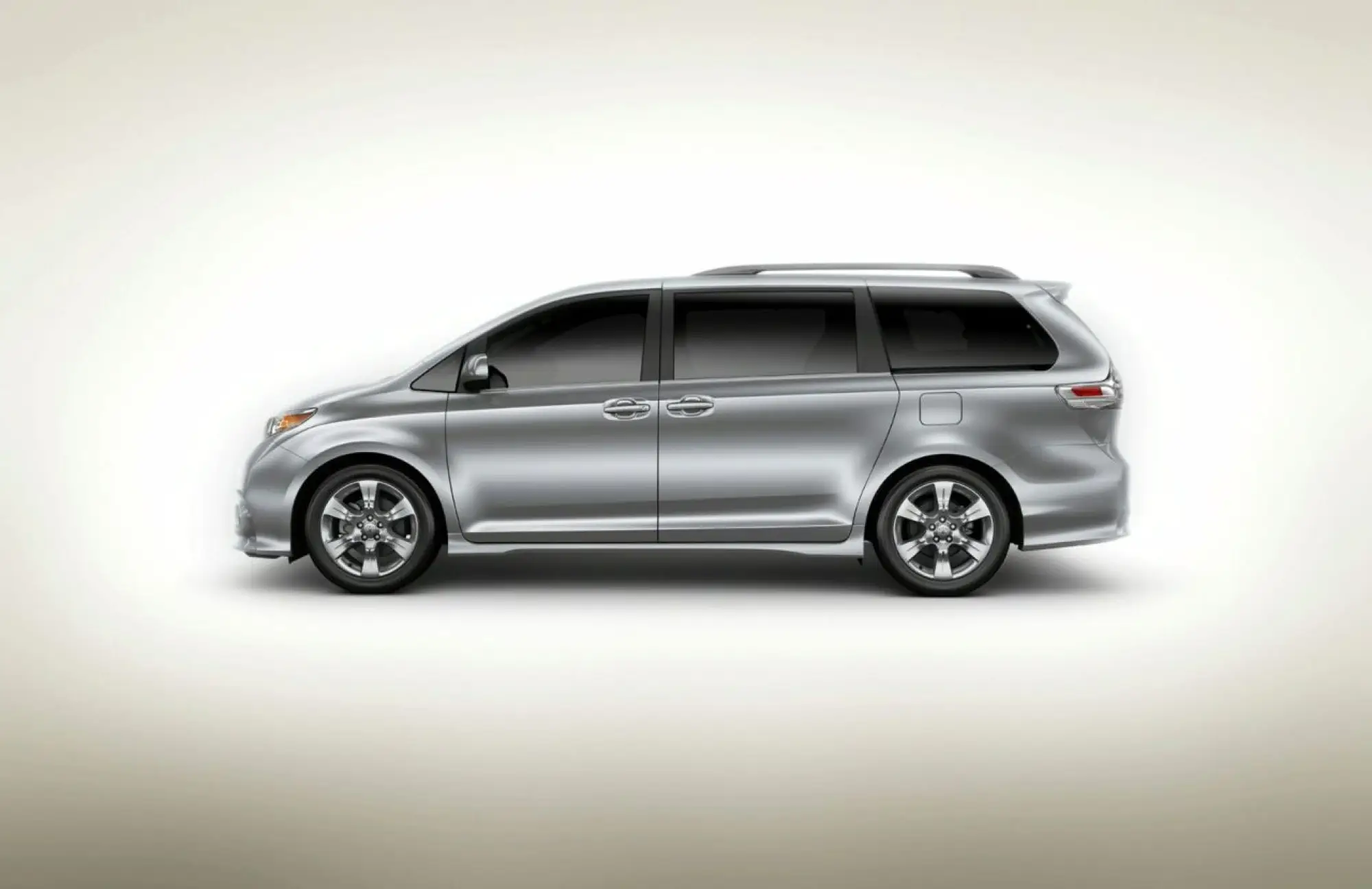 Toyota Sienna - 18