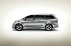 Toyota Sienna - 18