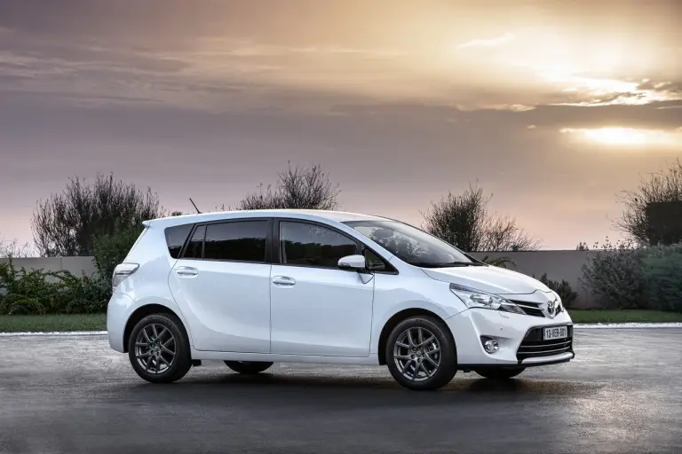 Toyota Verso - 2013 - 90