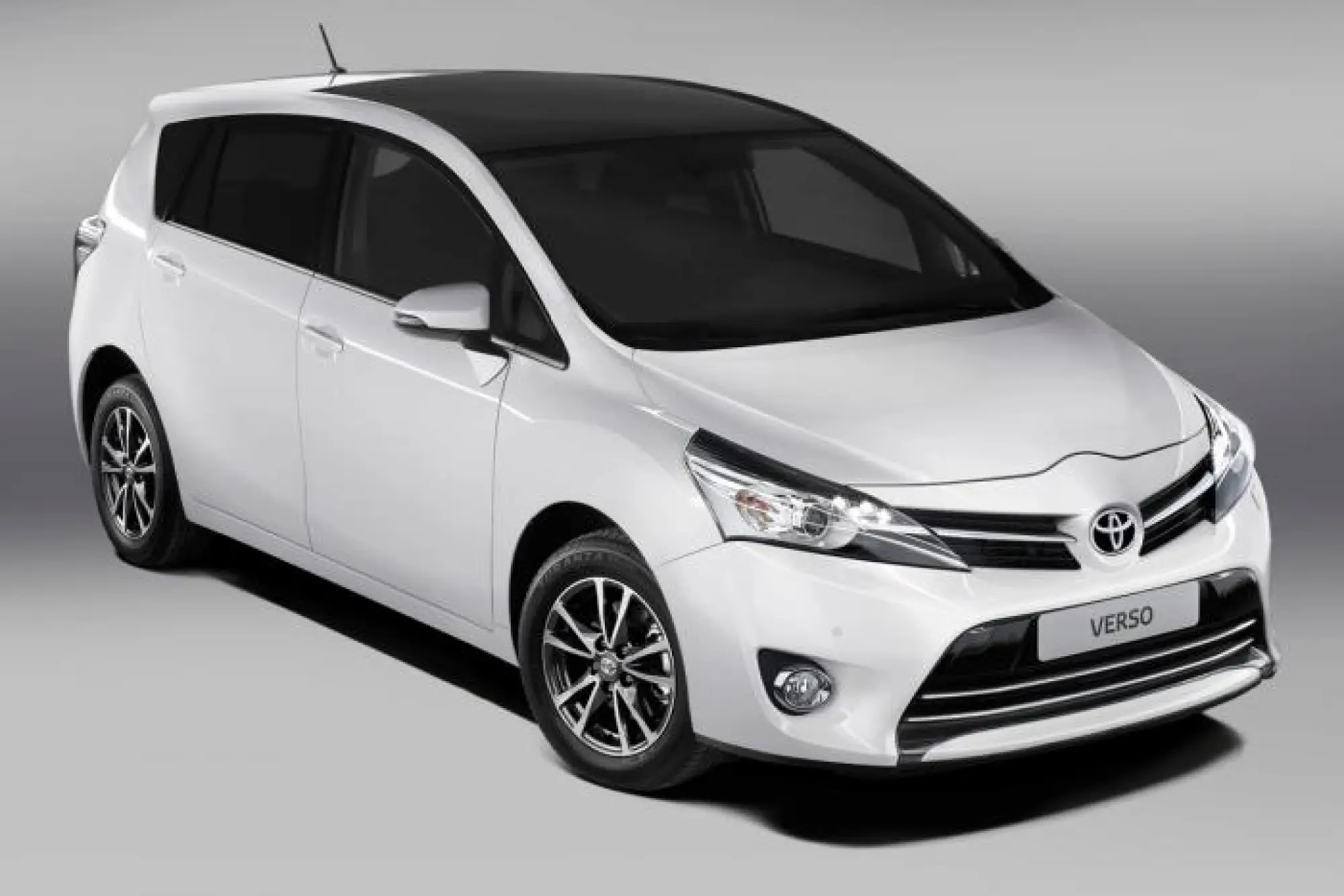 Toyota Verso restyling - 1