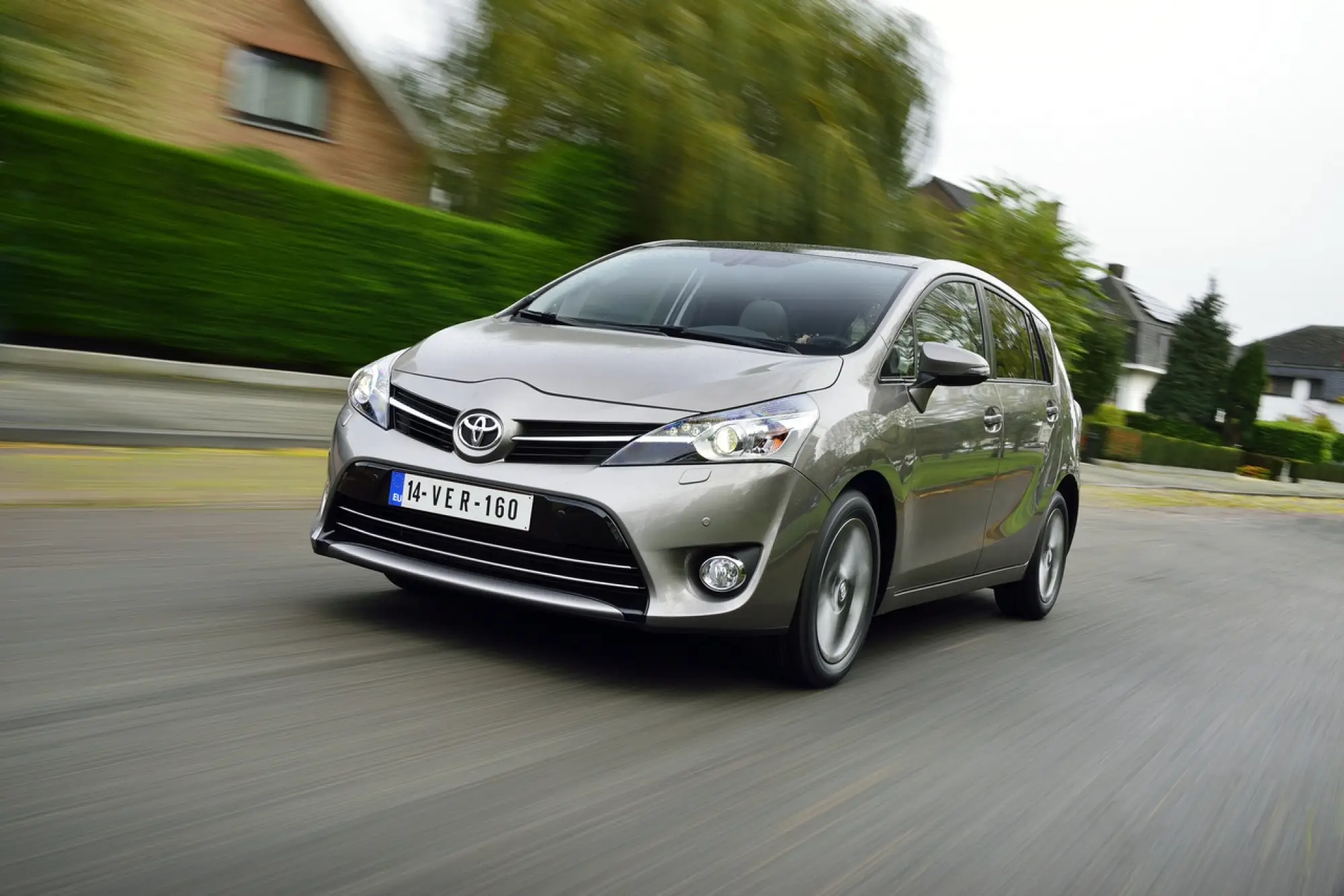 Toyota Verso - 4