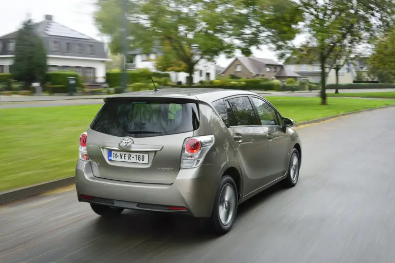 Toyota Verso - 13