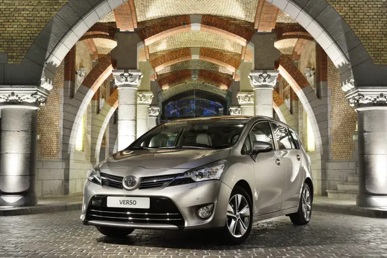 Toyota Verso - 29