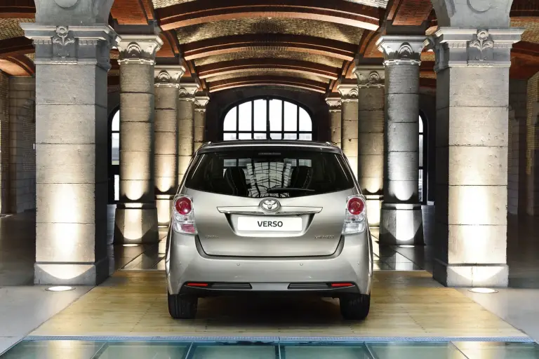 Toyota Verso - 31