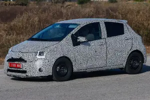 Toyota Yaris 2014 - Foto spia 22-11-2013 - 2
