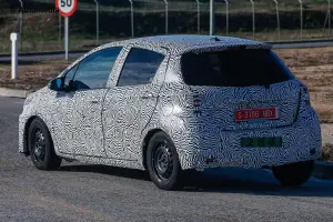 Toyota Yaris 2014 - Foto spia 22-11-2013 - 5