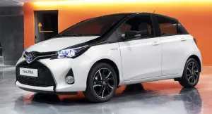 Toyota Yaris Bi-Tone e Style