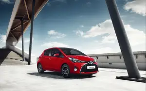 Toyota Yaris Bi-Tone e Style