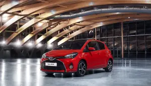 Toyota Yaris Bi-Tone e Style