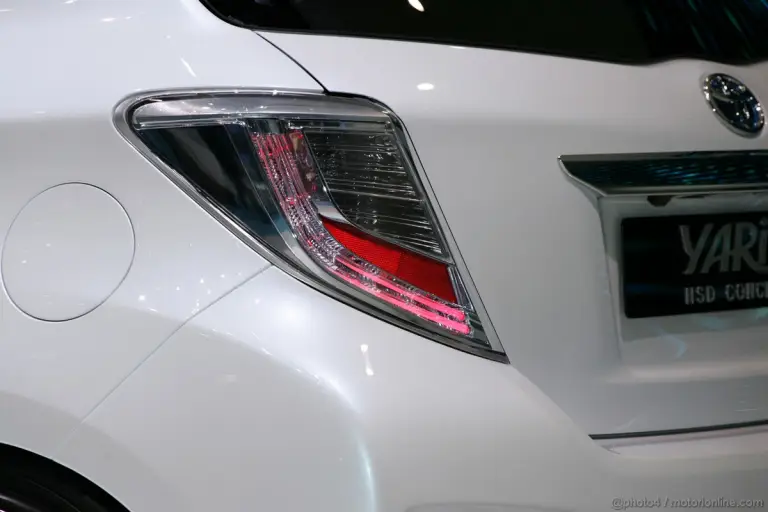 Toyota Yaris HSD Concept Ginevra 2011 - 10