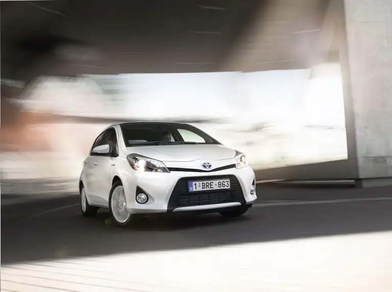 Toyota Yaris Hybrid - Foto ufficiali 31-05-2012 - 1