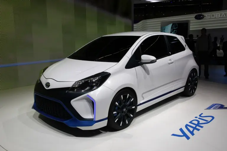 Toyota Yaris Hybrid R concept - Salone di Francoforte 2013 - 4