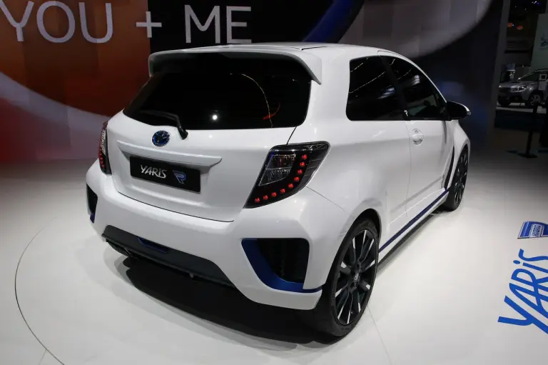 Toyota Yaris Hybrid R concept - Salone di Francoforte 2013 - 11