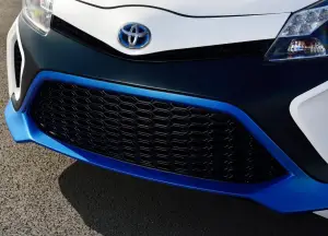 Toyota Yaris Hybrid-R