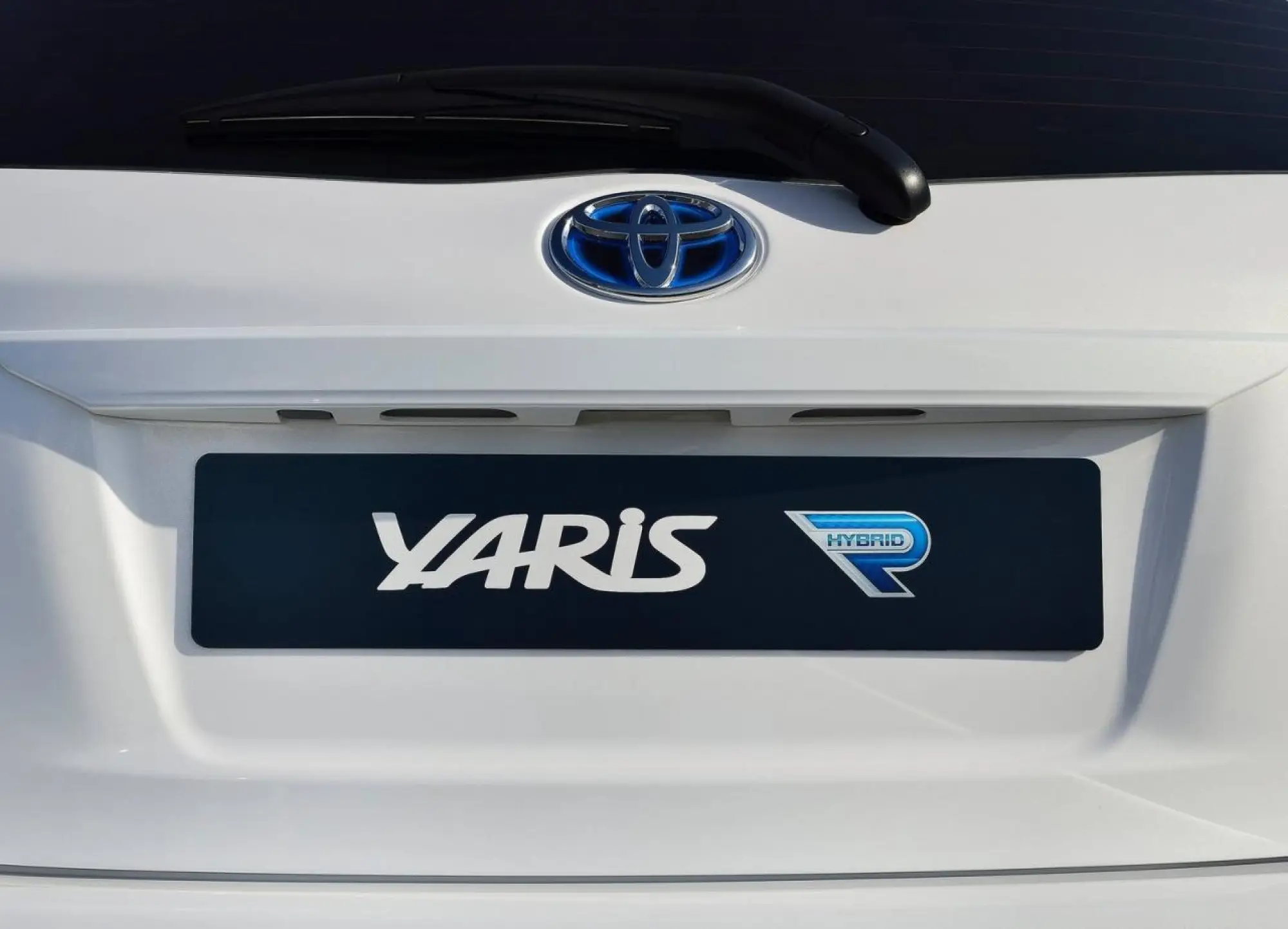 Toyota Yaris Hybrid-R - 5