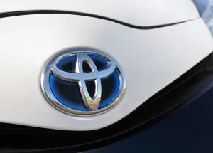 Toyota Yaris Hybrid-R