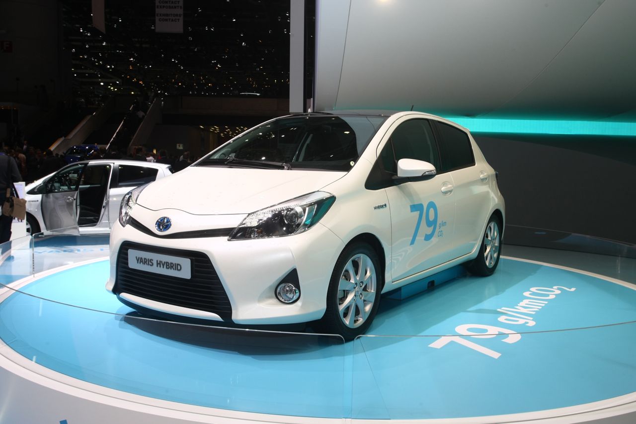 Toyota Yaris Hybrid - Salone di Ginevra 2012