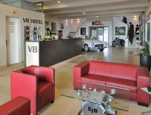 V8 Hotel