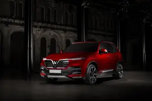 VinFast LUX SA2.0 - 4