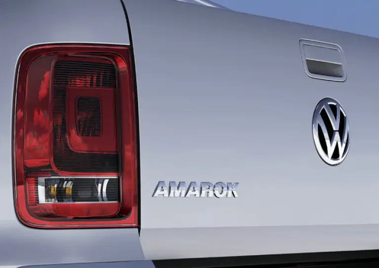Volkswagen Amarok 2011 - 16